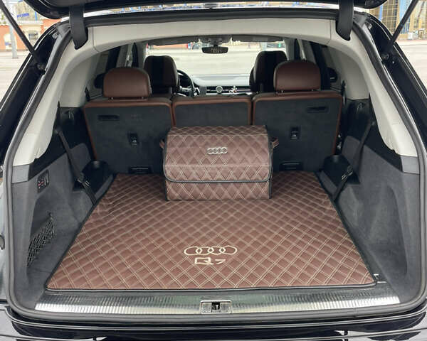 Черный Ауди Ку 7, объемом двигателя 3 л и пробегом 152 тыс. км за 50000 $, фото 26 на Automoto.ua