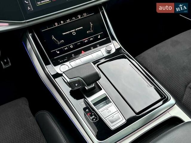 Чорний Ауді Ку 7, об'ємом двигуна 3 л та пробігом 129 тис. км за 56600 $, фото 42 на Automoto.ua