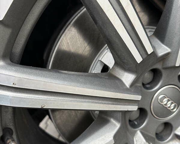 Чорний Ауді Ку 7, об'ємом двигуна 1.98 л та пробігом 205 тис. км за 26300 $, фото 17 на Automoto.ua