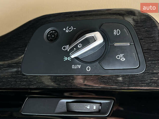 Ауді Ку 7 2019 у Львові на Automoto.ua Чорний Ауді Ку 7, об'ємом двигуна 0 л та пробігом 176 тис. км за 28800 $, фото 19 на Automoto.ua