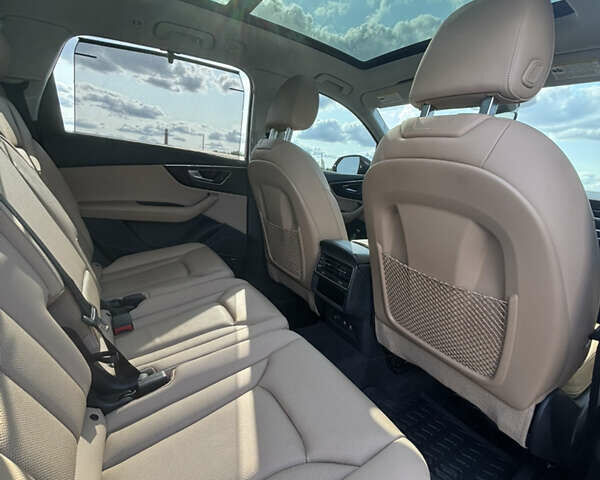 Чорний Ауді Ку 7, об'ємом двигуна 3 л та пробігом 131 тис. км за 55100 $, фото 9 на Automoto.ua