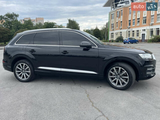 Черный Ауди Ку 7, объемом двигателя 3 л и пробегом 152 тыс. км за 50000 $, фото 3 на Automoto.ua