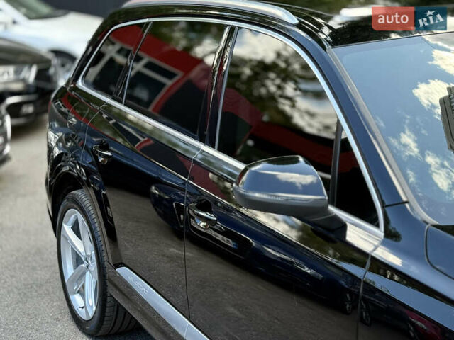 Черный Ауди Ку 7, объемом двигателя 3 л и пробегом 108 тыс. км за 36000 $, фото 4 на Automoto.ua