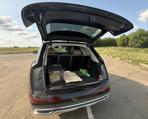 Чорний Ауді Ку 7, об'ємом двигуна 3 л та пробігом 131 тис. км за 55100 $, фото 7 на Automoto.ua
