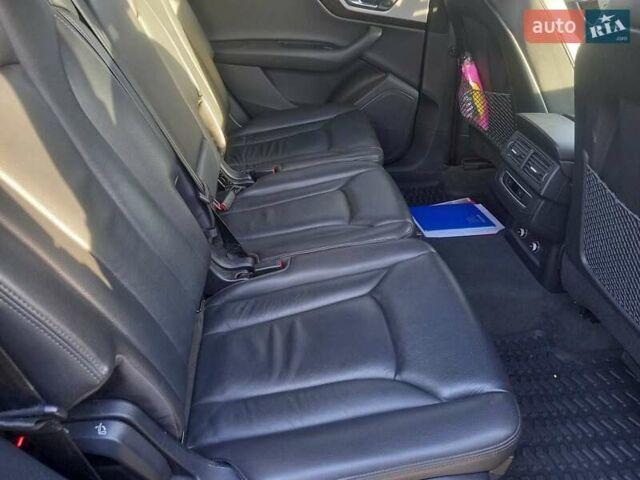Черный Ауди Ку 7, объемом двигателя 2 л и пробегом 86 тыс. км за 29500 $, фото 7 на Automoto.ua