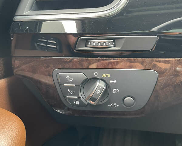 Черный Ауди Ку 7, объемом двигателя 3 л и пробегом 152 тыс. км за 50000 $, фото 42 на Automoto.ua