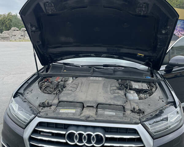 Черный Ауди Ку 7, объемом двигателя 3 л и пробегом 152 тыс. км за 50000 $, фото 39 на Automoto.ua