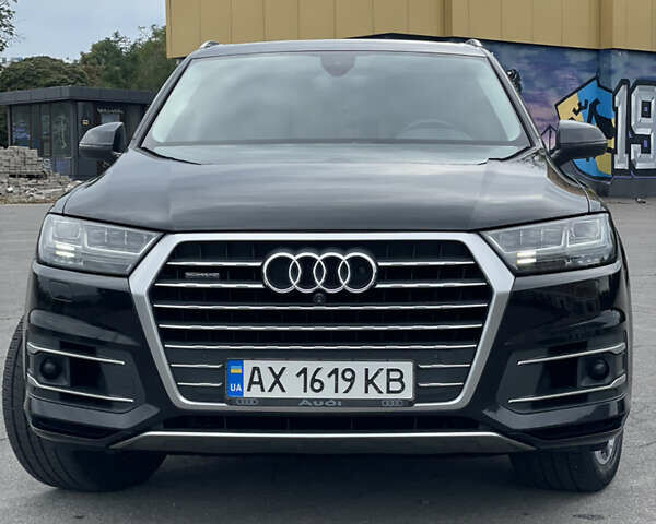 Черный Ауди Ку 7, объемом двигателя 3 л и пробегом 152 тыс. км за 50000 $, фото 1 на Automoto.ua