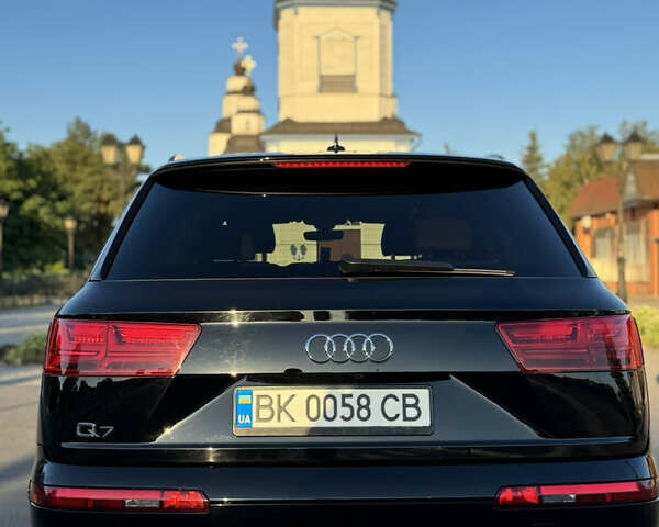 Чорний Ауді Ку 7, об'ємом двигуна 1.98 л та пробігом 92 тис. км за 32500 $, фото 3 на Automoto.ua