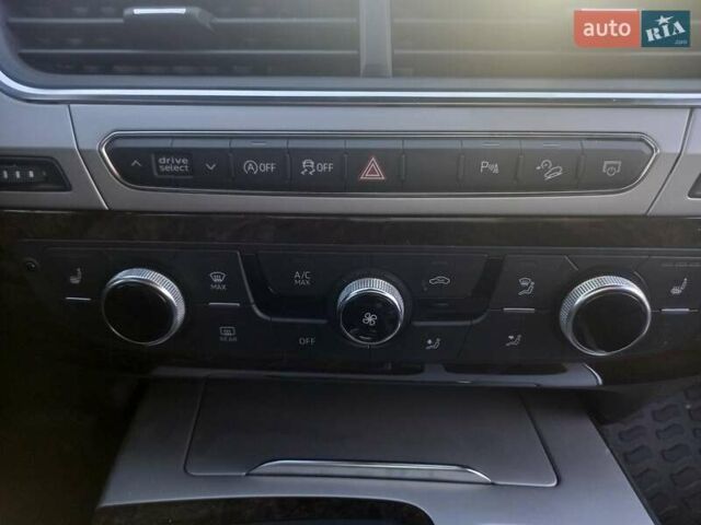 Черный Ауди Ку 7, объемом двигателя 2 л и пробегом 86 тыс. км за 29500 $, фото 6 на Automoto.ua