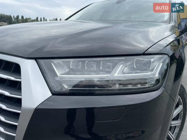 Черный Ауди Ку 7, объемом двигателя 3 л и пробегом 152 тыс. км за 50000 $, фото 8 на Automoto.ua