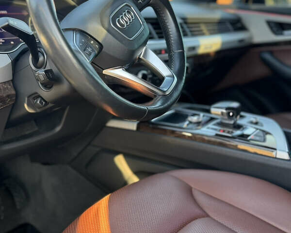 Чорний Ауді Ку 7, об'ємом двигуна 1.98 л та пробігом 92 тис. км за 32500 $, фото 10 на Automoto.ua