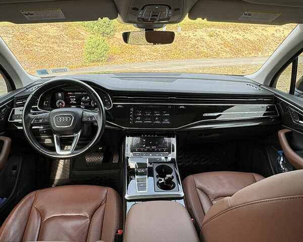 Черный Ауди Ку 7, объемом двигателя 1.98 л и пробегом 105 тыс. км за 38000 $, фото 9 на Automoto.ua