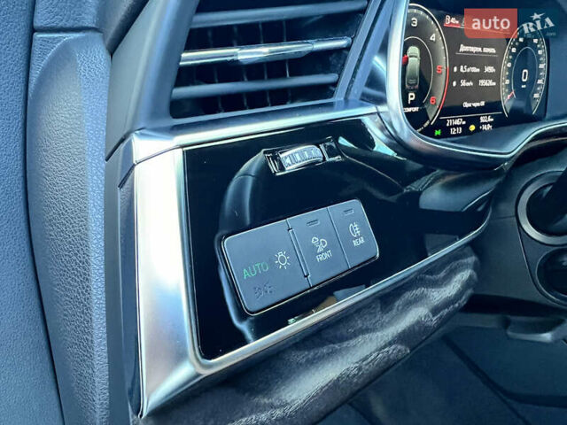 Ауді Ку 7 2020 у Благовіщенське (Ульяновка) на Automoto.ua Чорний Ауді Ку 7, об'ємом двигуна 2.97 л та пробігом 211 тис. км за 51777 $, фото 21 на Automoto.ua