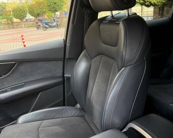 Черный Ауди Ку 7, объемом двигателя 2.97 л и пробегом 82 тыс. км за 56000 $, фото 19 на Automoto.ua