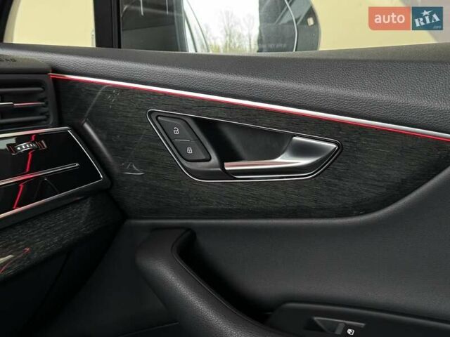 Черный Ауди Ку 7, объемом двигателя 1.98 л и пробегом 121 тыс. км за 39900 $, фото 99 на Automoto.ua