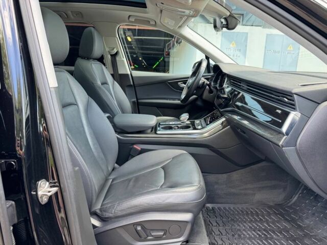 Черный Ауди Ку 7, объемом двигателя 2 л и пробегом 64 тыс. км за 45900 $, фото 19 на Automoto.ua