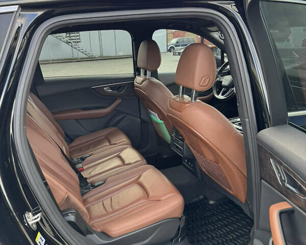 Чорний Ауді Ку 7, об'ємом двигуна 2 л та пробігом 145 тис. км за 39500 $, фото 20 на Automoto.ua