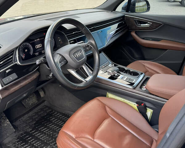 Чорний Ауді Ку 7, об'ємом двигуна 2 л та пробігом 145 тис. км за 39500 $, фото 12 на Automoto.ua