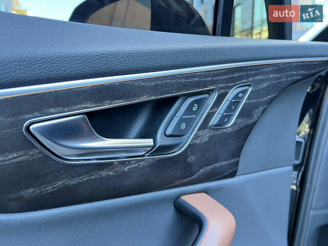 Ауді Ку 7 2020 у Благовіщенське (Ульяновка) на Automoto.ua Чорний Ауді Ку 7, об'ємом двигуна 2.97 л та пробігом 211 тис. км за 51777 $, фото 18 на Automoto.ua