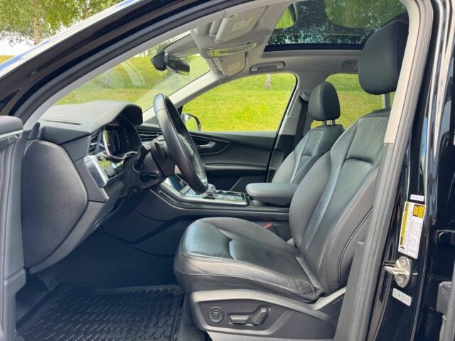 Черный Ауди Ку 7, объемом двигателя 2 л и пробегом 64 тыс. км за 45900 $, фото 12 на Automoto.ua