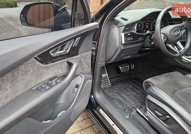 Черный Ауди Ку 7, объемом двигателя 2.97 л и пробегом 73 тыс. км за 67700 $, фото 6 на Automoto.ua