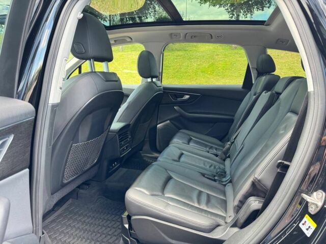 Черный Ауди Ку 7, объемом двигателя 2 л и пробегом 64 тыс. км за 45900 $, фото 14 на Automoto.ua