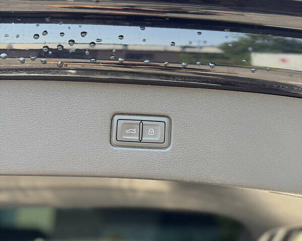 Черный Ауди Ку 7, объемом двигателя 3 л и пробегом 139 тыс. км за 48900 $, фото 42 на Automoto.ua