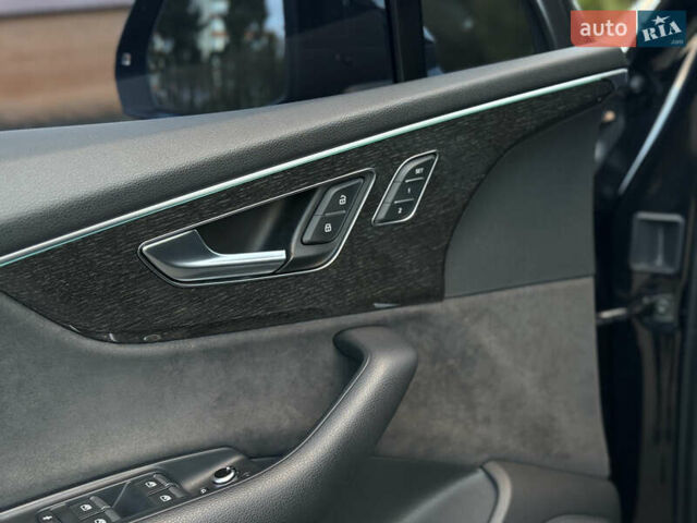 Чорний Ауді Ку 7, об'ємом двигуна 3 л та пробігом 202 тис. км за 53900 $, фото 34 на Automoto.ua