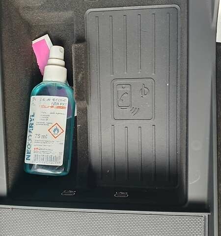 Чорний Ауді Ку 7, об'ємом двигуна 2 л та пробігом 30 тис. км за 56000 $, фото 39 на Automoto.ua