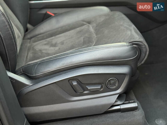 Чорний Ауді Ку 7, об'ємом двигуна 3 л та пробігом 202 тис. км за 53900 $, фото 45 на Automoto.ua