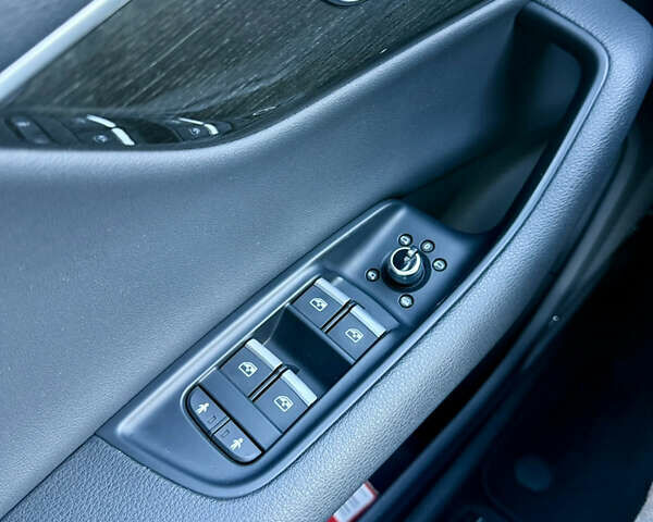 Чорний Ауді Ку 7, об'ємом двигуна 3 л та пробігом 106 тис. км за 45500 $, фото 10 на Automoto.ua