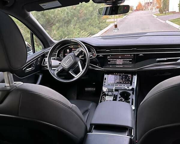 Чорний Ауді Ку 7, об'ємом двигуна 3 л та пробігом 67 тис. км за 57500 $, фото 18 на Automoto.ua