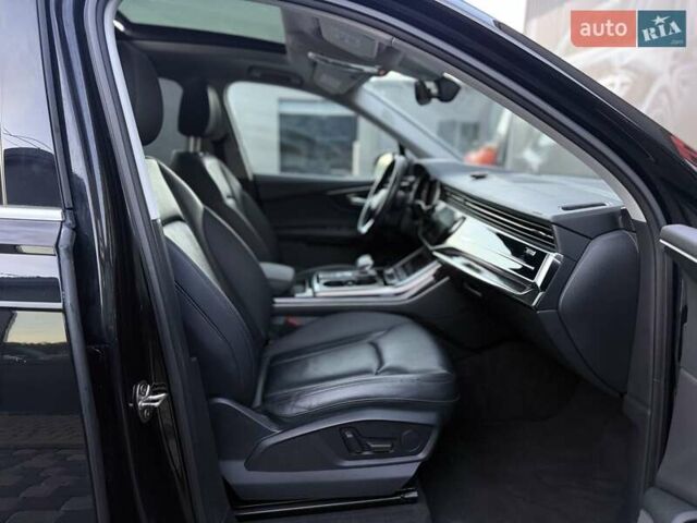 Черный Ауди Ку 7, объемом двигателя 3 л и пробегом 114 тыс. км за 39900 $, фото 76 на Automoto.ua