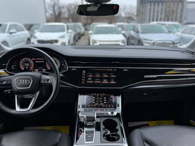 Черный Ауди Ку 7, объемом двигателя 3 л и пробегом 48 тыс. км за 56000 $, фото 13 на Automoto.ua
