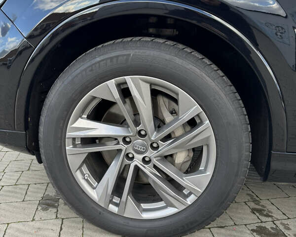 Чорний Ауді Ку 7, об'ємом двигуна 2 л та пробігом 145 тис. км за 39500 $, фото 25 на Automoto.ua