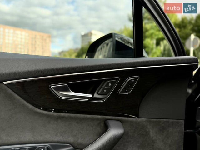 Черный Ауди Ку 7, объемом двигателя 2.97 л и пробегом 89 тыс. км за 68000 $, фото 22 на Automoto.ua