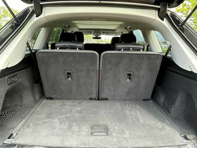 Черный Ауди Ку 7, объемом двигателя 3 л и пробегом 29 тыс. км за 35000 $, фото 13 на Automoto.ua