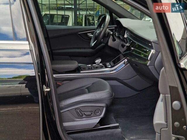 Черный Ауди Ку 7, объемом двигателя 1.98 л и пробегом 24 тыс. км за 53490 $, фото 46 на Automoto.ua