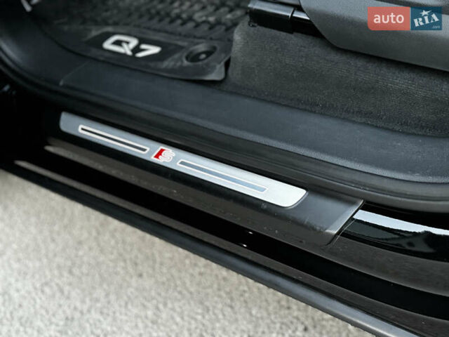 Черный Ауди Ку 7, объемом двигателя 2.97 л и пробегом 95 тыс. км за 64900 $, фото 9 на Automoto.ua