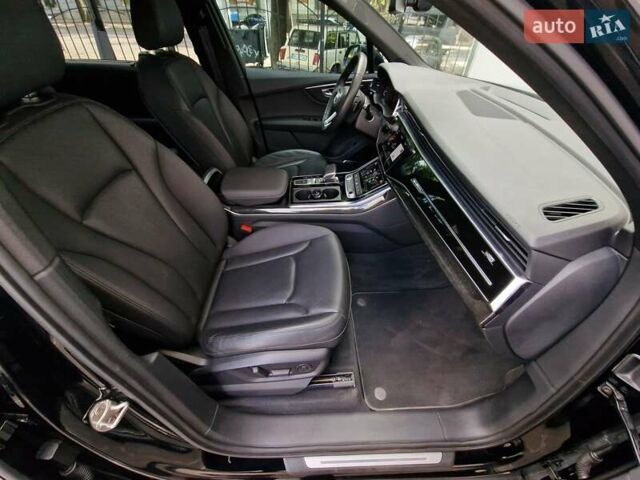 Черный Ауди Ку 7, объемом двигателя 1.98 л и пробегом 24 тыс. км за 53490 $, фото 44 на Automoto.ua