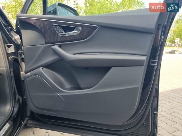 Черный Ауди Ку 7, объемом двигателя 3 л и пробегом 55 тыс. км за 59600 $, фото 35 на Automoto.ua