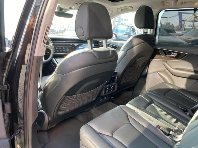 Черный Ауди Ку 7, объемом двигателя 3 л и пробегом 71 тыс. км за 75000 $, фото 28 на Automoto.ua