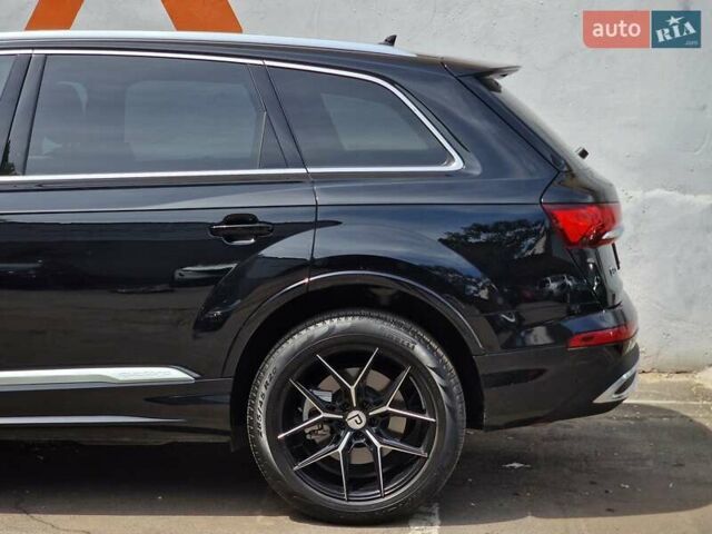 Черный Ауди Ку 7, объемом двигателя 1.98 л и пробегом 24 тыс. км за 53490 $, фото 18 на Automoto.ua