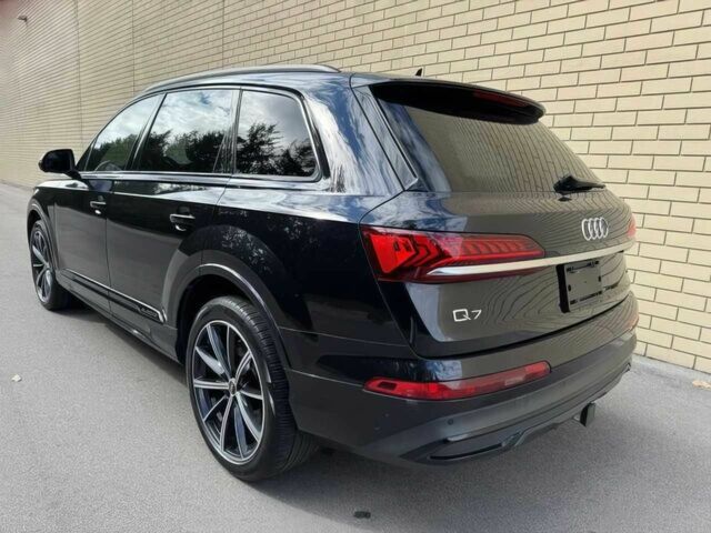 Ауди Ку 7 2021 в Черкассах на Automoto.ua Черный Ауди Ку 7, объемом двигателя 3 л и пробегом 27 тыс. км за 44400 $, фото 4 на Automoto.ua