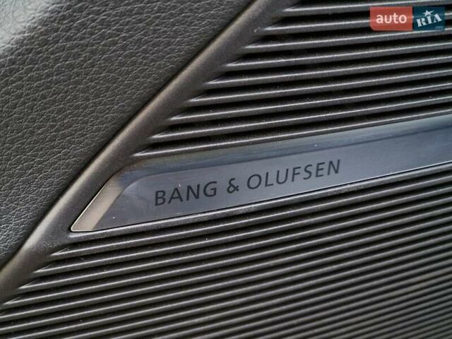 Черный Ауди Ку 7, объемом двигателя 1.98 л и пробегом 24 тыс. км за 53490 $, фото 61 на Automoto.ua