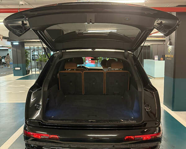 Ауді Ку 7 2021 у Хмельницькому на Automoto.ua Чорний Ауді Ку 7, об'ємом двигуна 2.97 л та пробігом 66 тис. км за 64000 $, фото 7 на Automoto.ua