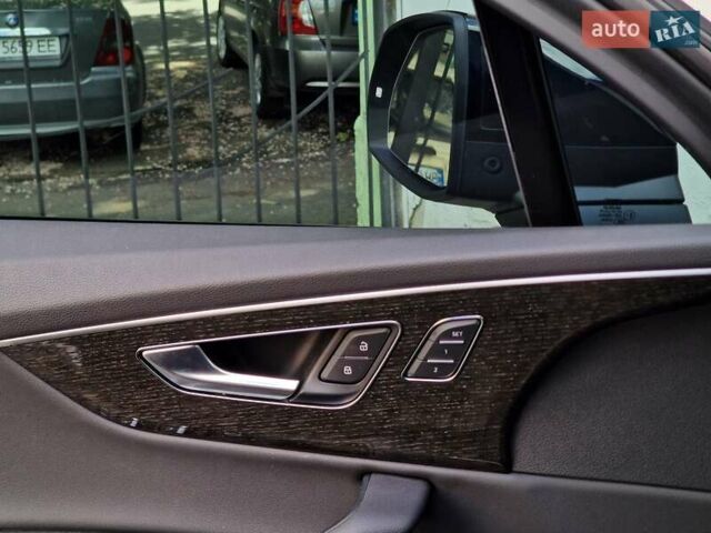 Черный Ауди Ку 7, объемом двигателя 1.98 л и пробегом 24 тыс. км за 53490 $, фото 62 на Automoto.ua