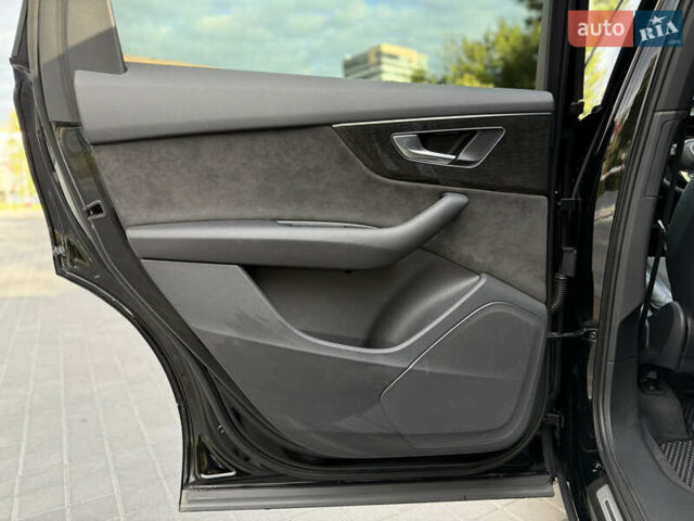 Черный Ауди Ку 7, объемом двигателя 2.97 л и пробегом 89 тыс. км за 68000 $, фото 44 на Automoto.ua