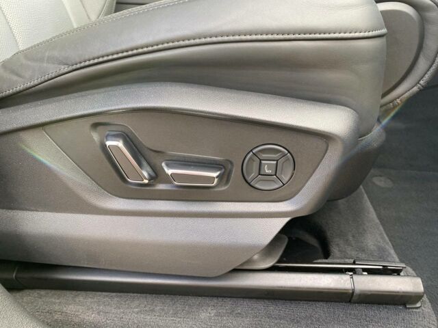 Черный Ауди Ку 7, объемом двигателя 3 л и пробегом 71 тыс. км за 75000 $, фото 34 на Automoto.ua